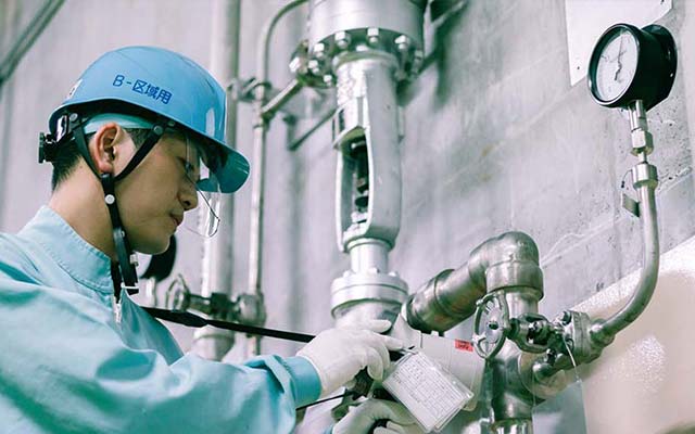 配管の放射線量測定