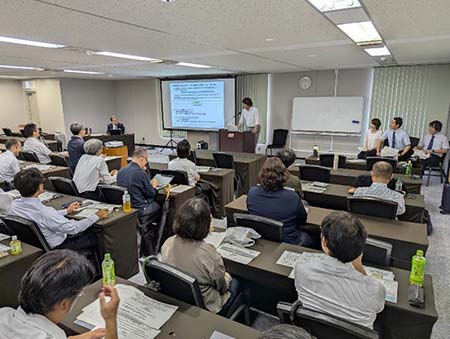 中堅社員向け「マネジメント力向上研修」